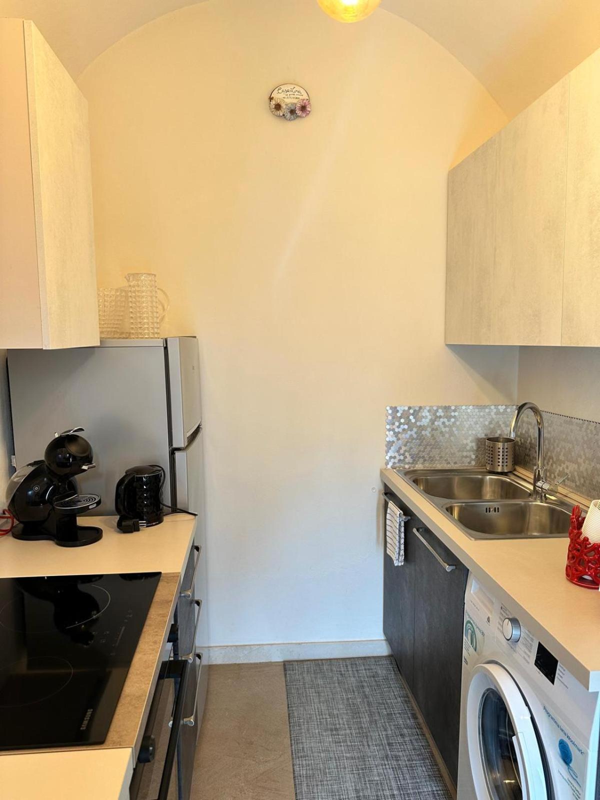 Casa Lina Lägenhet Mola di Bari Exteriör bild