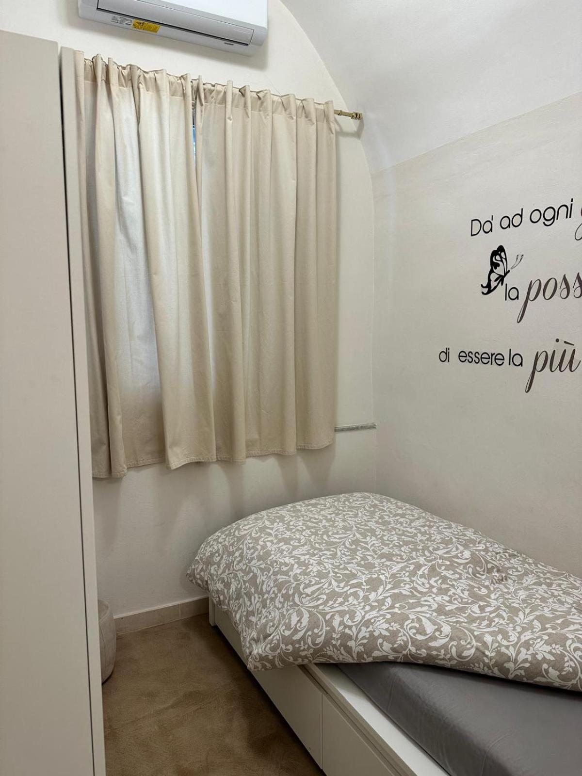 Casa Lina Lägenhet Mola di Bari Exteriör bild